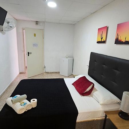 Hostal Sol Celeste Lloret de Mar Eksteriør billede