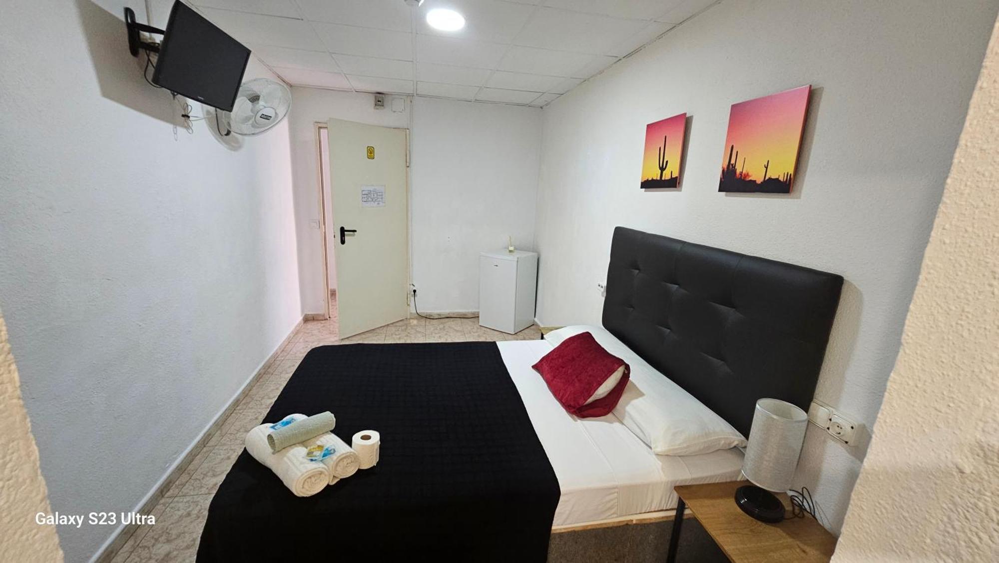 Hostal Sol Celeste Lloret de Mar Eksteriør billede