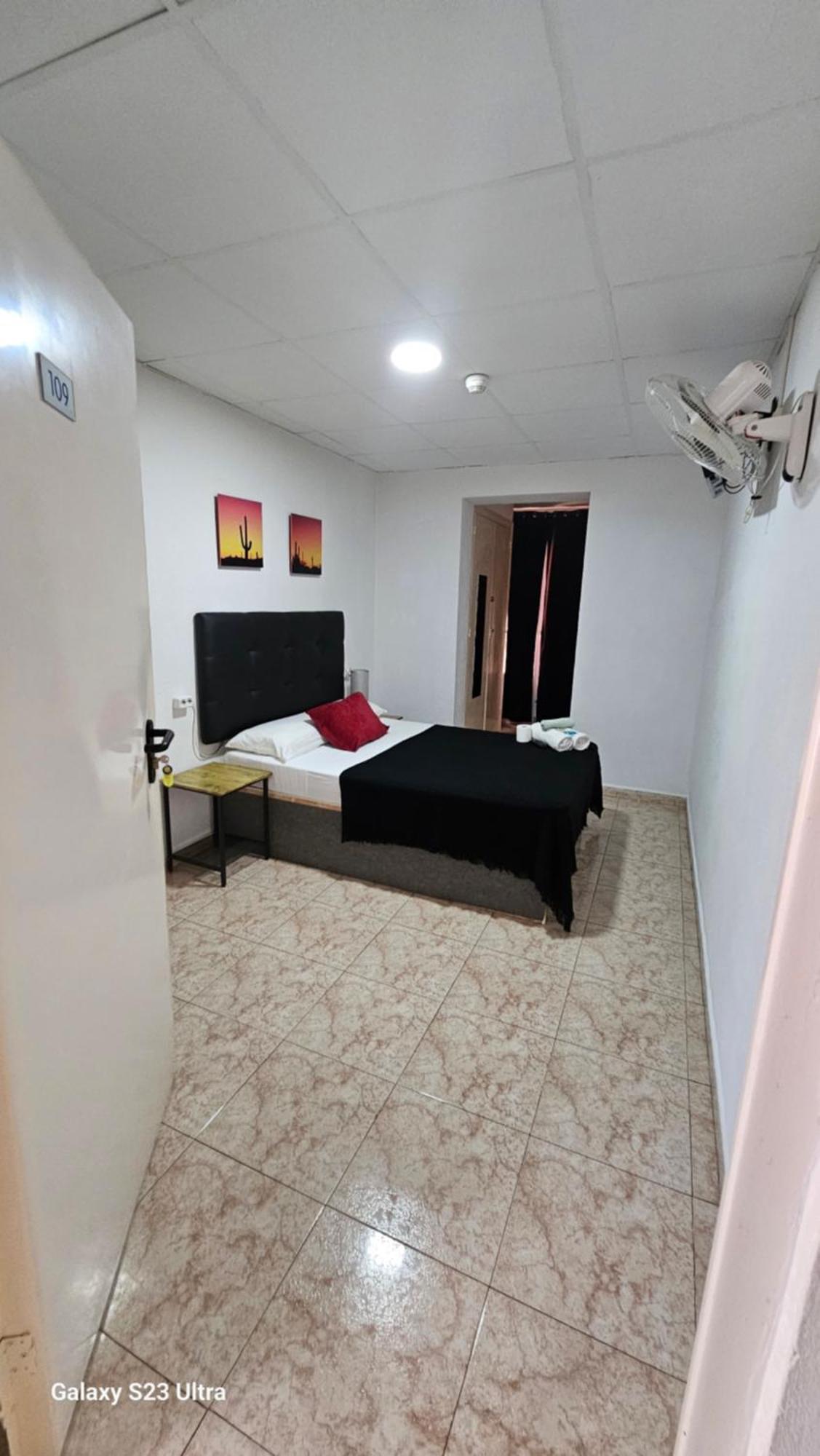 Hostal Sol Celeste Lloret de Mar Eksteriør billede